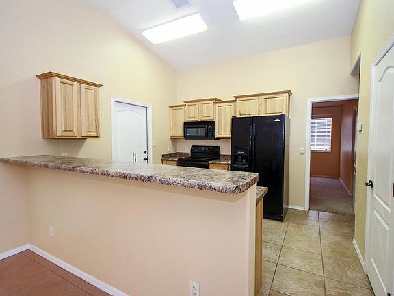 5th image of 1215 W Prior Ave