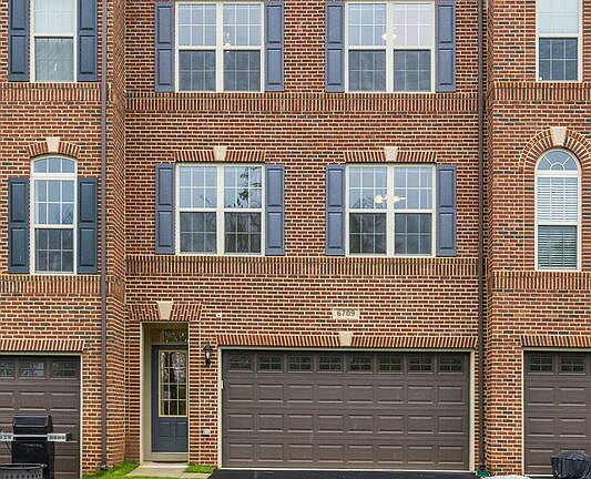 2nd image of 6709 Pinchot Ln