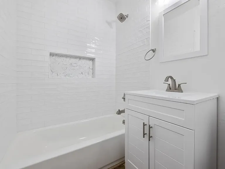 830 S Watson St #830 — Photo 4