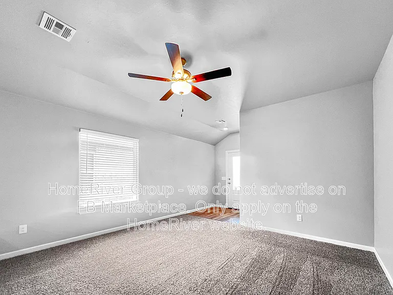 9328 NW 126th St — Photo 3