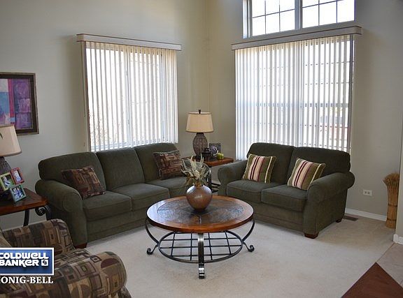 3rd image of 1009 Phelps Ln