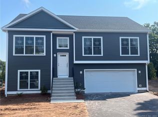 109 Corbin Rdg, Bristol, CT 06010