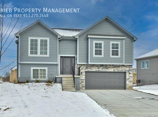 16940 Walter St, Gardner, KS 66030