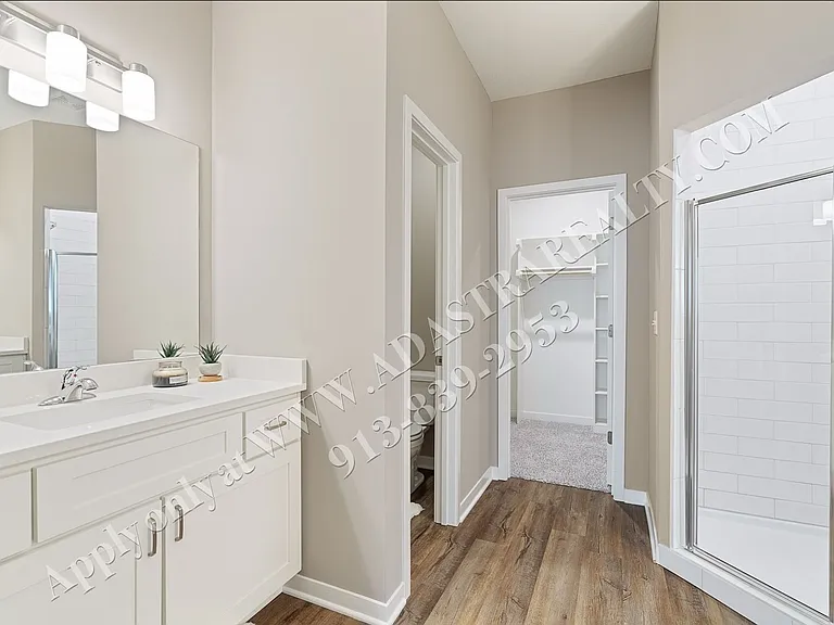 1089 N Findley St — Photo 25