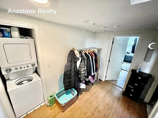 17 Thacher St #2 — Photo 3
