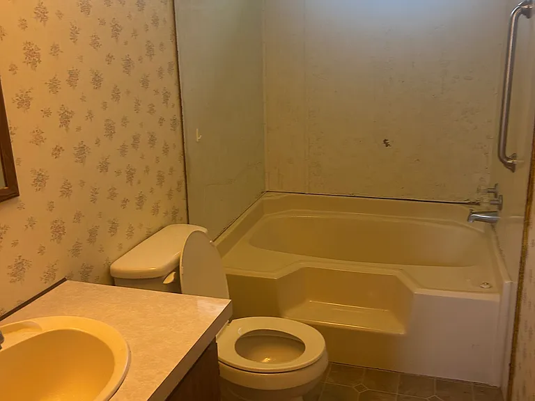 2015 Brown Dr #28 — Photo 5