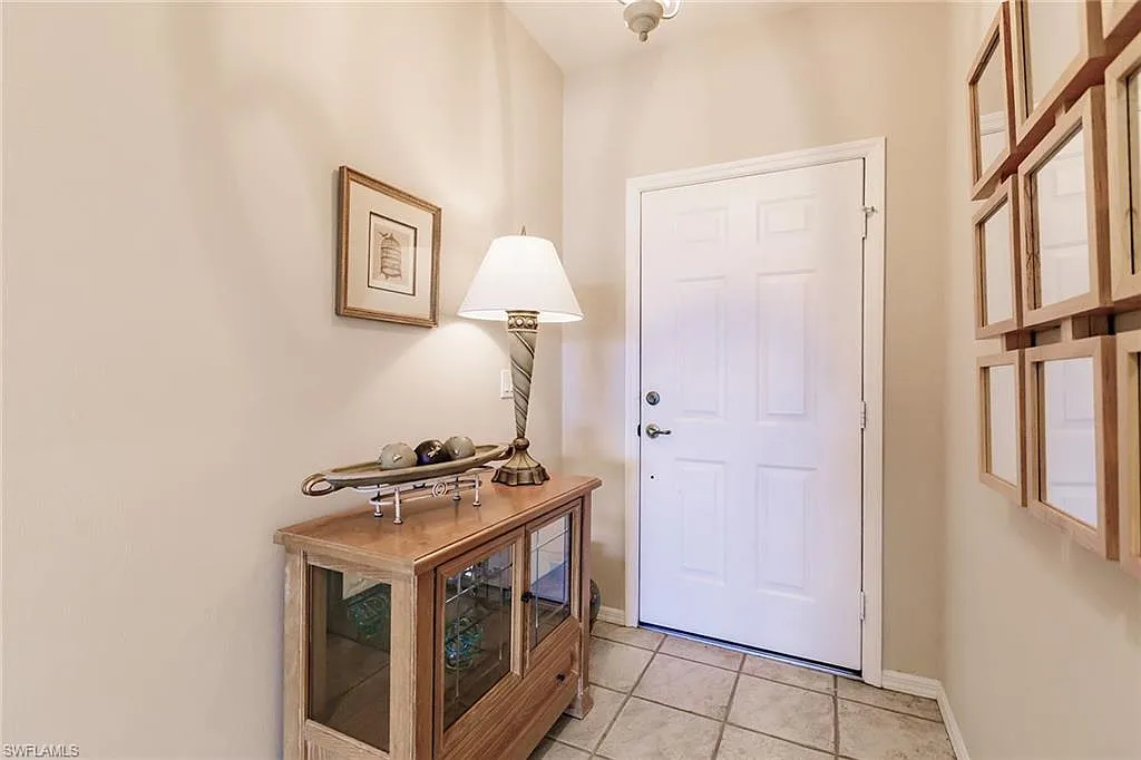 2 bed, 2.0 bath, 1523 sqft, $7,000 — Photo 3