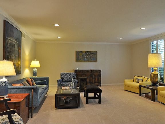 4th image of 4312 Larchmont Ave