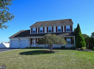 106 Hadley Dr, Gilbertsville, PA 19525