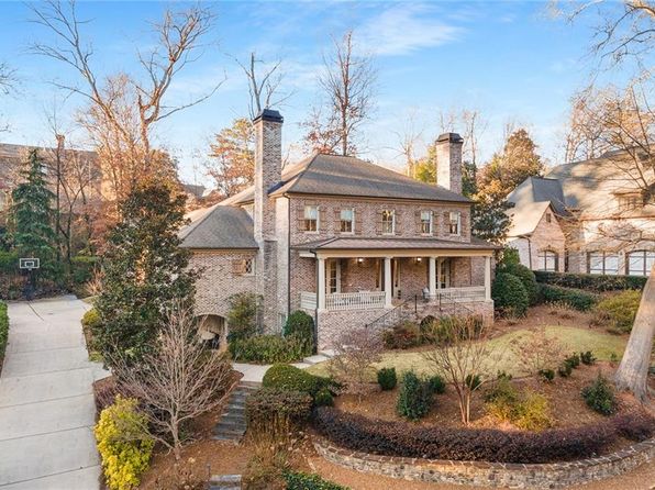 195 Worth Dr, Sandy Springs, GA 30327