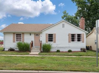 204 S Main St, Spring Hill, KS 66083