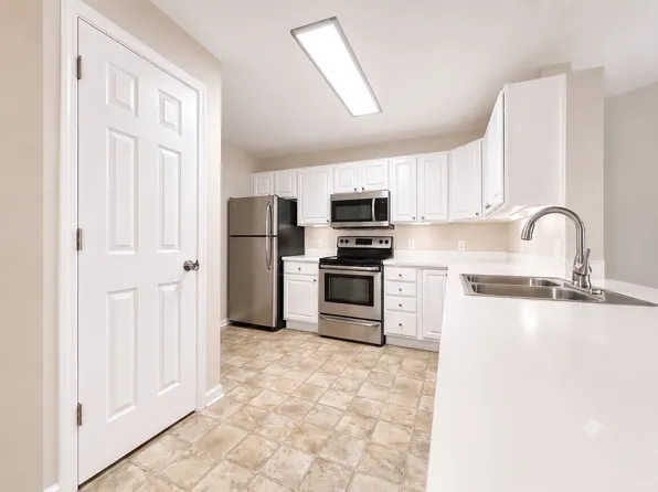 352 Gethings Cir #352, Battle Creek, MI 49015