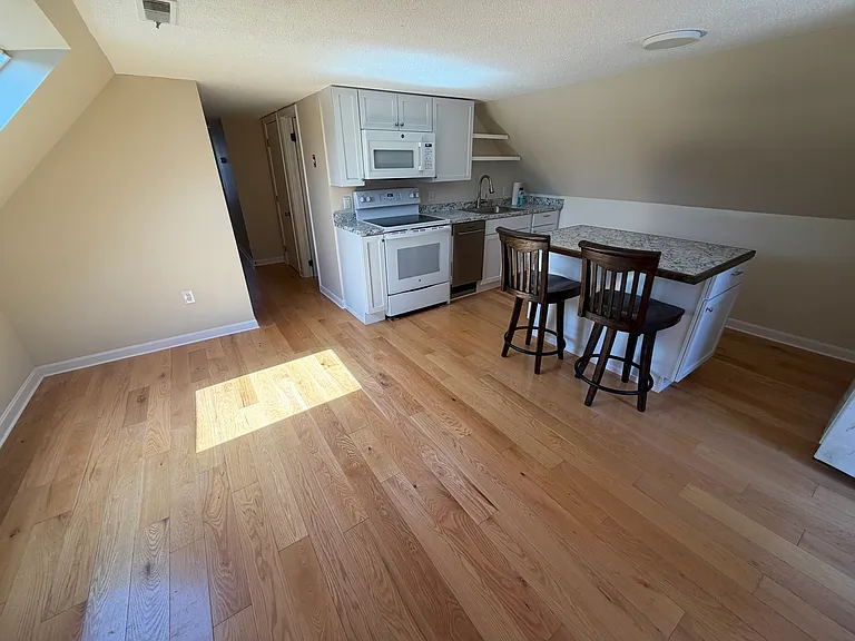 14 Locustville Rd — Photo 2