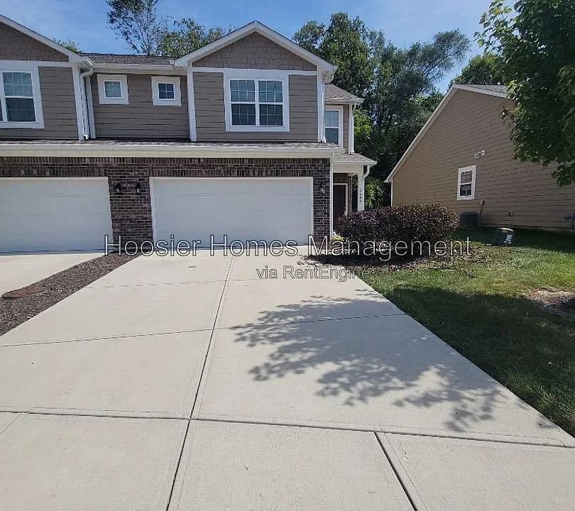 5645 Brownstone Dr