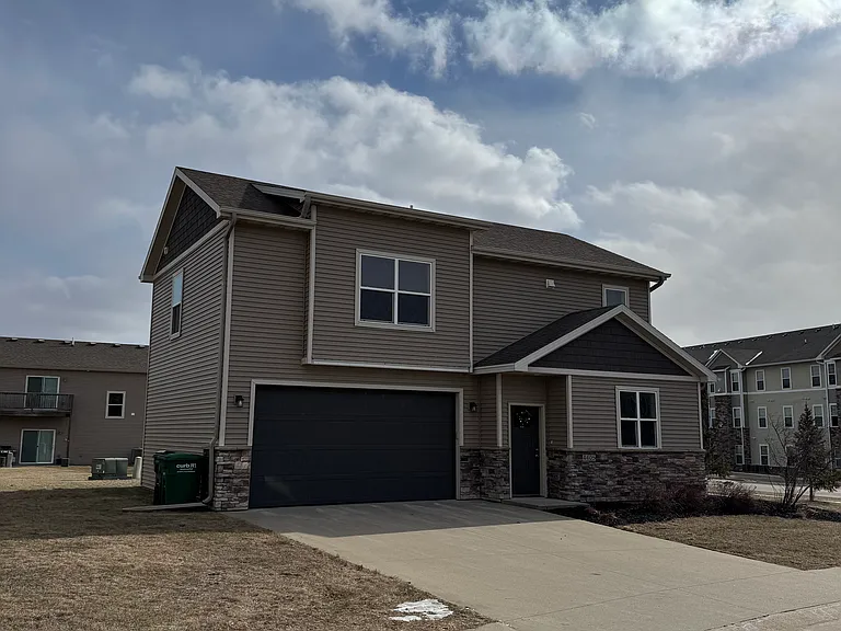 4405 NE Sherman Ln — Photo 11