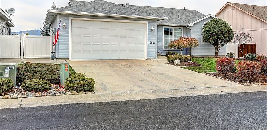 2nd image of 19303 E Riverwalk Ln