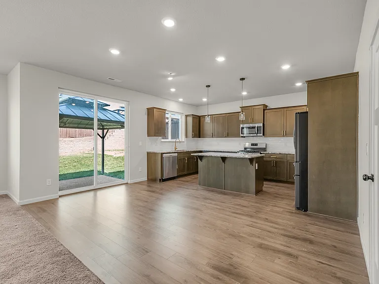 6191 SE 24th St — Photo 19