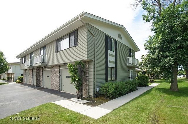 1st image of 2 Eastham Ct #2