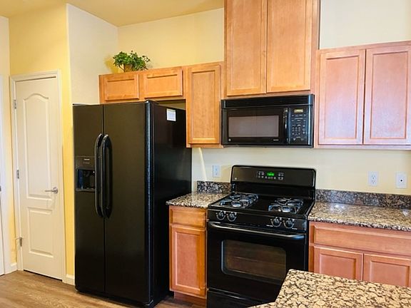 4th image of 5434 Tares Cir