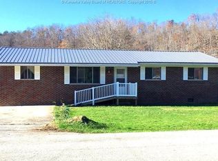 561 Jarrell St, Hamlin, WV 25523