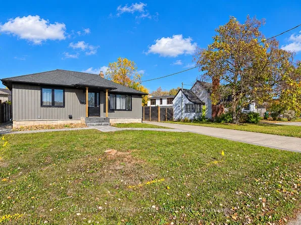 234 Pelham Rd, Saint Catharines, ON L2S 1X6