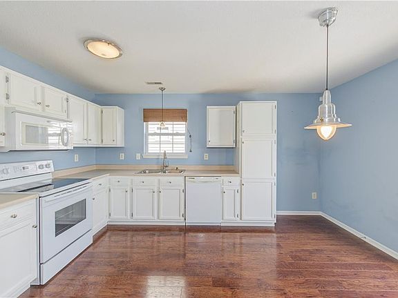 5th image of 5517 Wood Hollow Dr