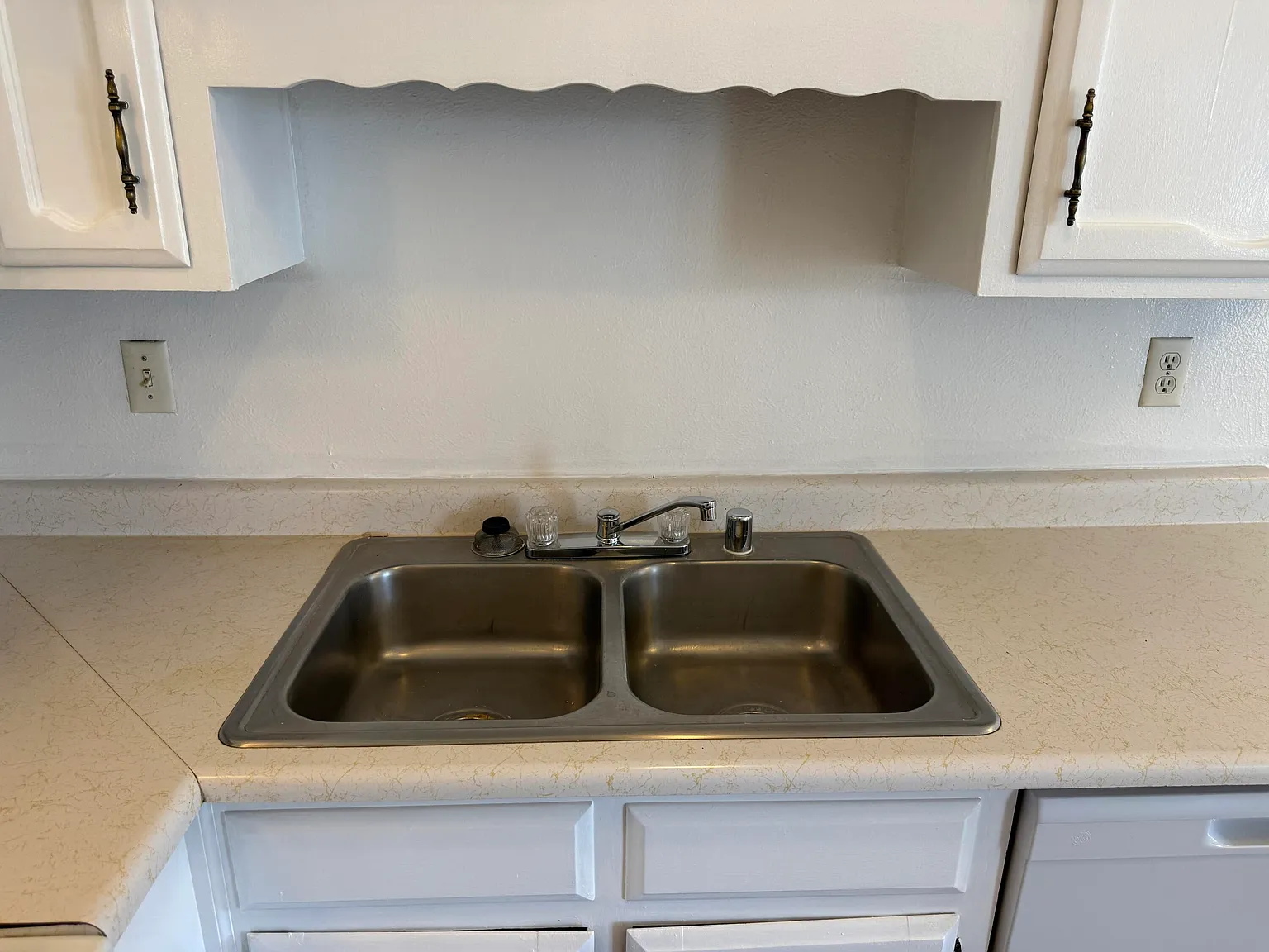 2 bed, 1.0 bath, 850 sqft, $1,200 — Photo 3
