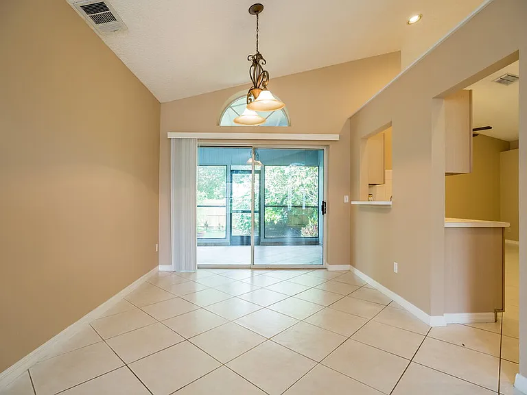 1254 Countrywind Dr — Photo 6