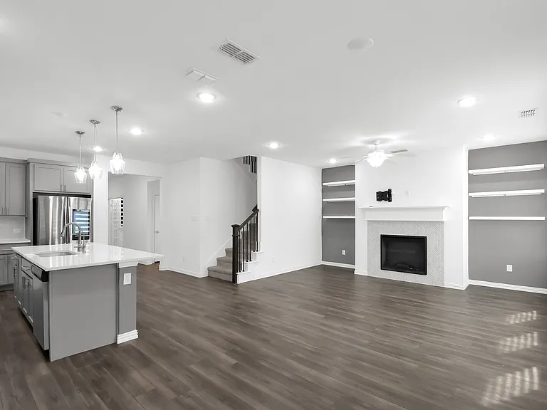 502 Virginia Way — Photo 11