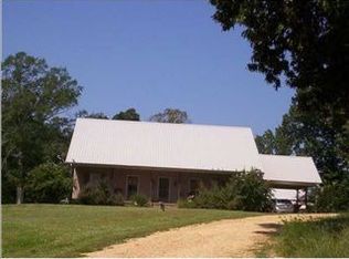 137 Gaddis Myers Rd, Pelahatchie, MS 39145
