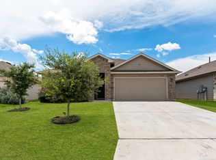 1428 Redwood Crk, Seguin, TX 78155