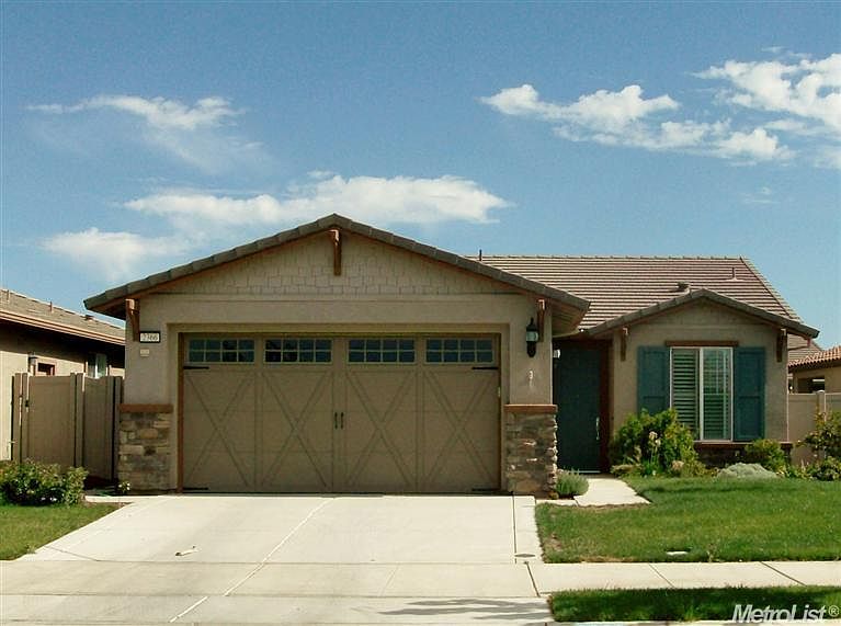 1st image of 2366 Shadow Berry Dr
