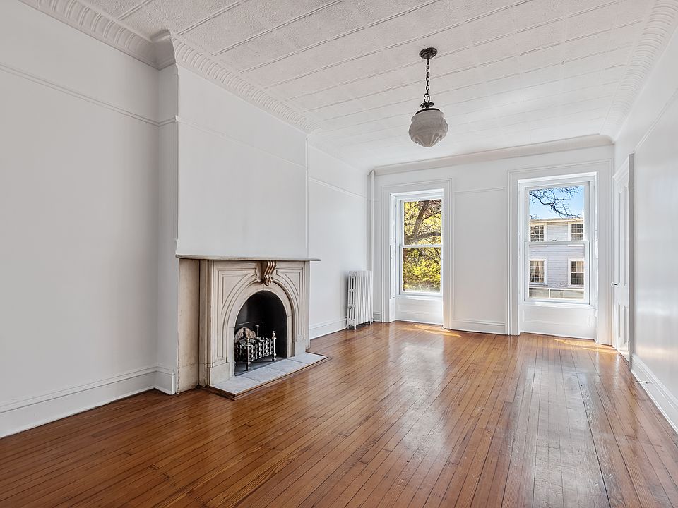 1st image of 363 Pacific St Floor 2