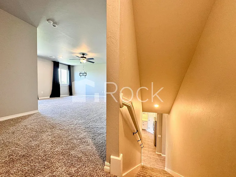 19113 Grove Pkwy — Photo 41