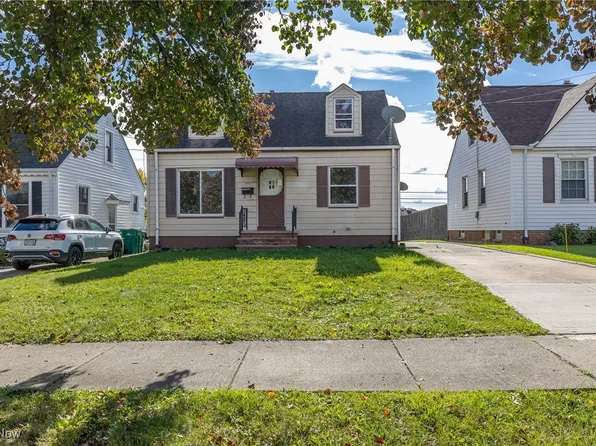 16002 Turney Rd, Maple Heights, OH 44137