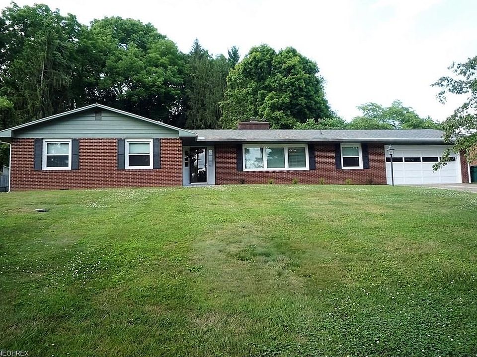 Beautiful Brick ranch with newer windows and roof.