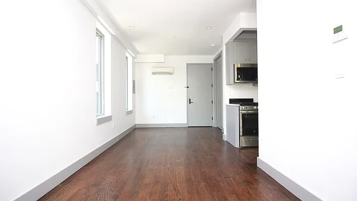Rented by Nooklyn NYC LLC | media 18