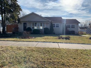 6769 W 88th Pl, Oak Lawn, IL 60453