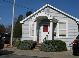 29 Archibald St, Watervliet, NY 12189
