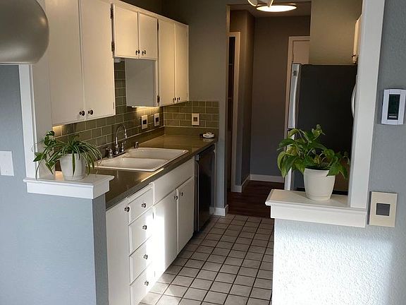 3rd image of 12631 NE 9th Pl APT C204