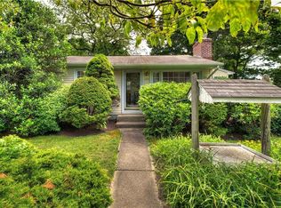 225 Capstan St, Jamestown, RI 02835