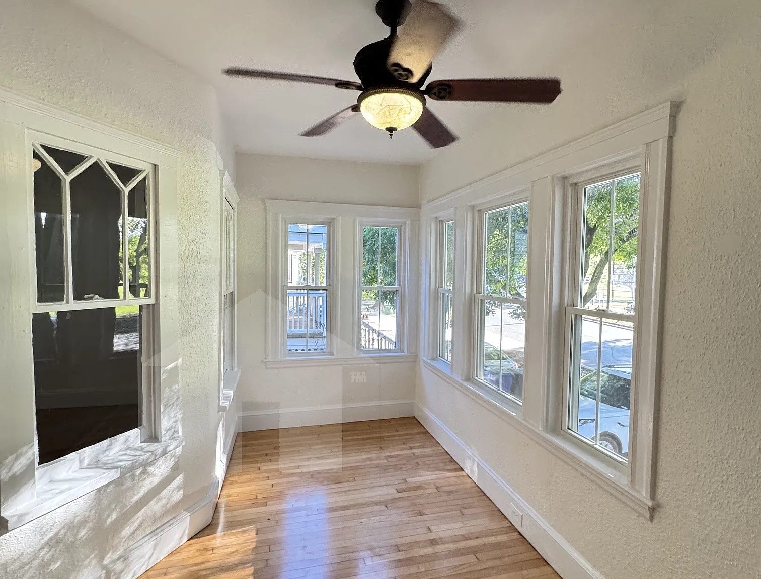 2 bed, 1200 sqft, $3,000 — Photo 3
