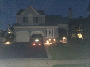 17 Haver Farm Rd, Clinton, NJ 08809