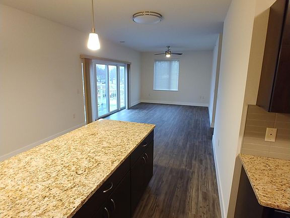 4th image of 416 E Verona Ave #202