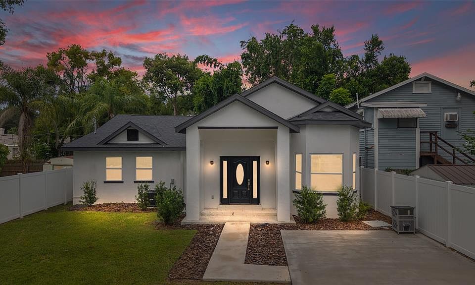 1st image of 914 E North Bay St