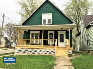 828 Pleasant St, Dekalb, IL 60115