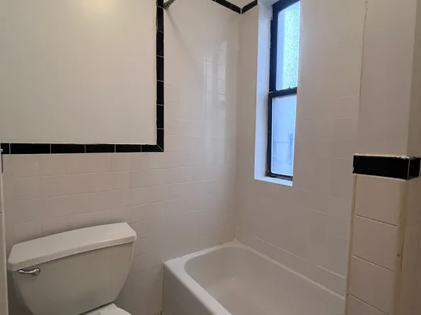 190 South 8th Street image 8 of 9