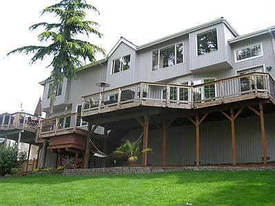 New trex deck with spa!