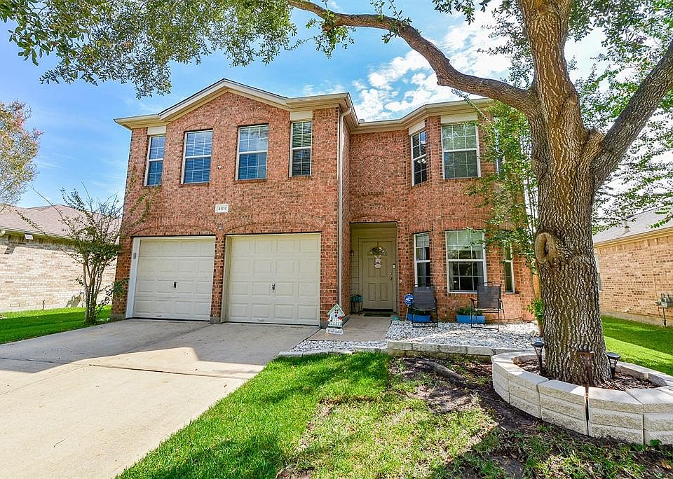 1st image of 4814 King Hallow Ln