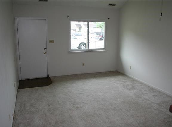 3rd image of 117 N Onsville Pl
